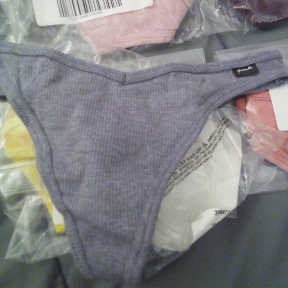 Victoria Secret Thong Underware - Picture 3 of 5